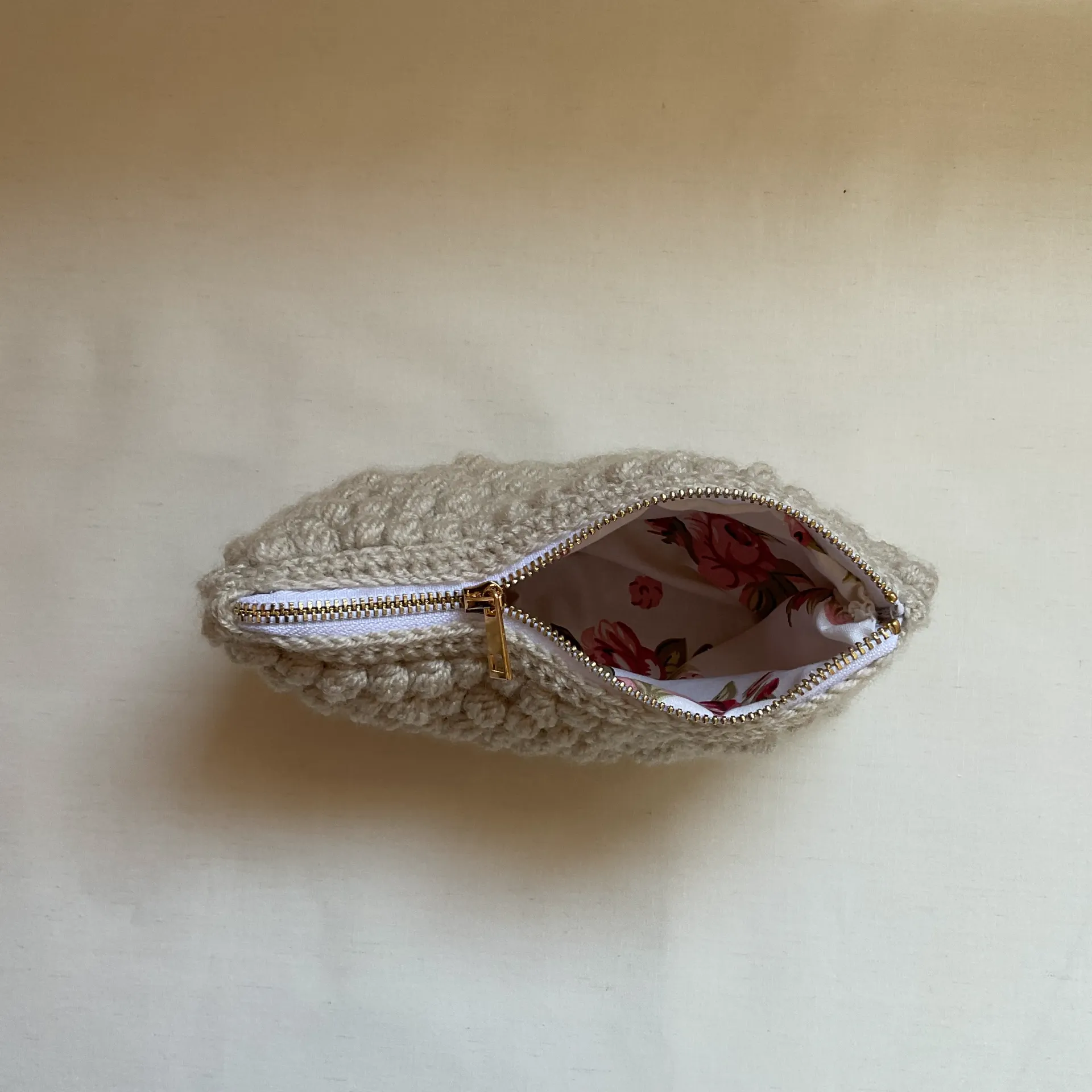beige crochet pouch 