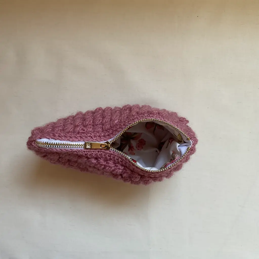 pink crochet pouch 